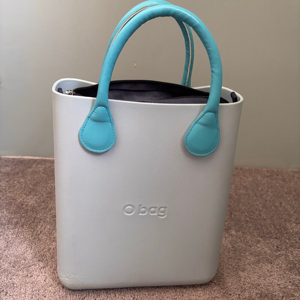 O Bag Light Blue Tote